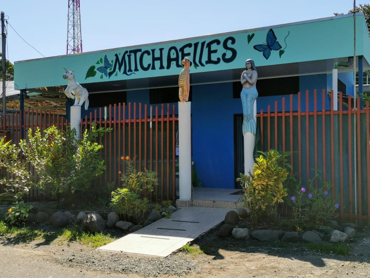 Cabinas Mitchaelle'S Puerto Viejo de Talamanca Buitenkant foto