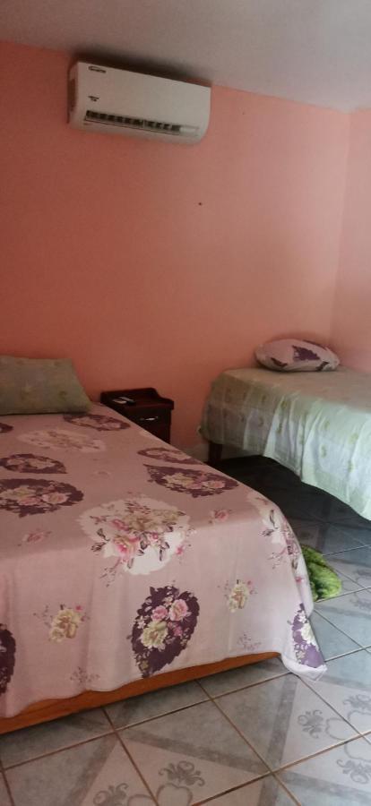Cabinas Mitchaelle'S Puerto Viejo de Talamanca Buitenkant foto
